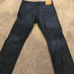 Men’s dark blue Levi’s 514